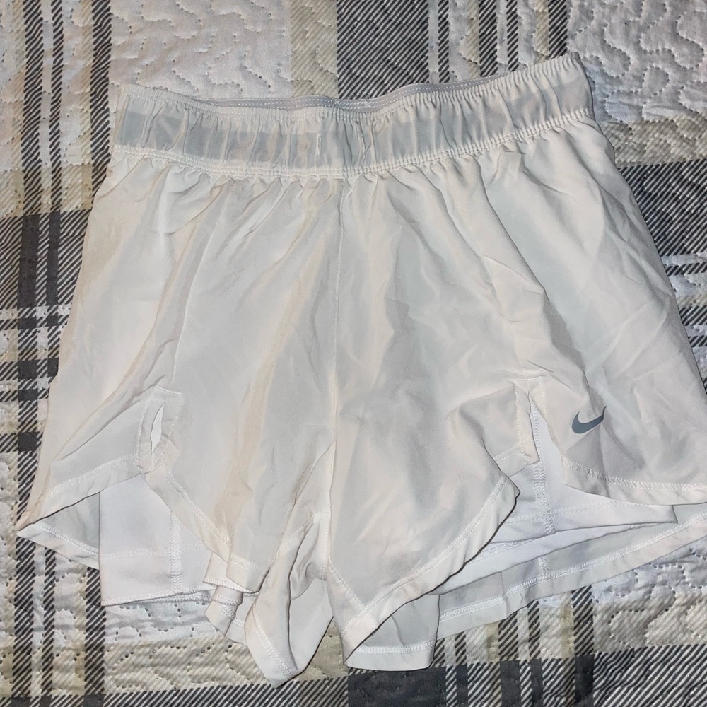 Nike Women's Light Gray Athletic Shorts